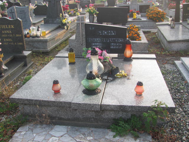 Grób Franciszek Suchoń